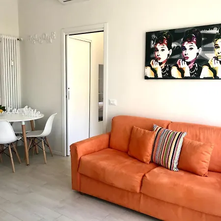 Locchi Suite_ Careggi/meyer/tramvia A Due Passi! Apartment